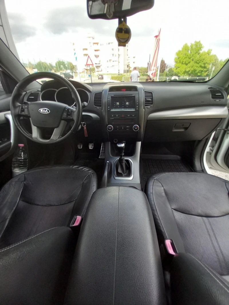 Kia Sorento 2.2CRDI, снимка 9 - Автомобили и джипове - 48970398