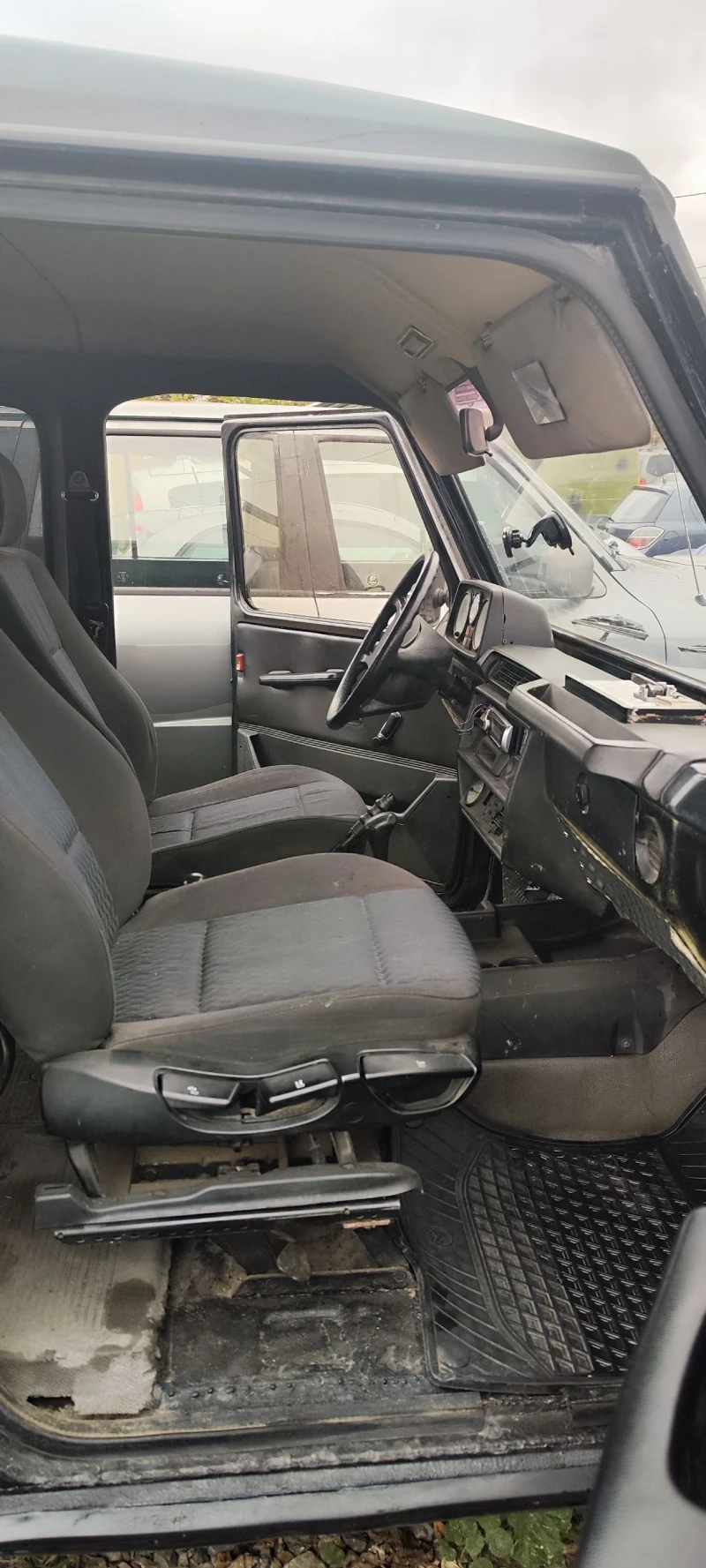 Mercedes-Benz G 240, снимка 11 - Автомобили и джипове - 52340116