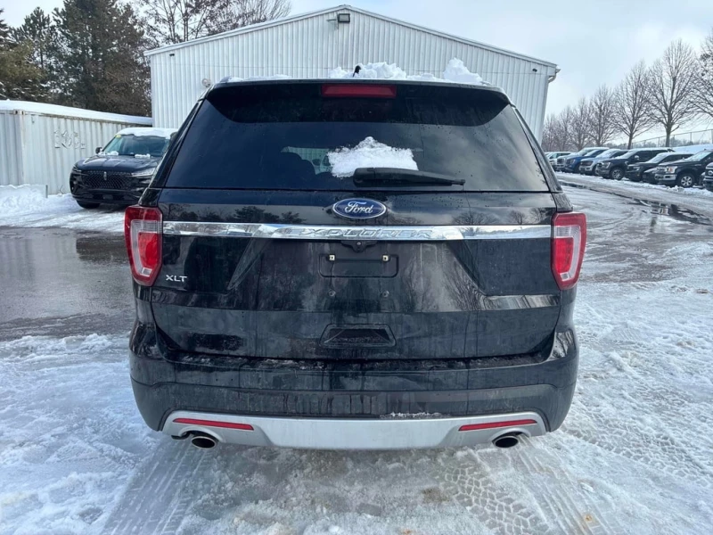 Ford Explorer * XLT * CARFAX * БЕЗ ПЪРВОНАЧАЛНА ВНОСКА, снимка 4 - Автомобили и джипове - 53073317