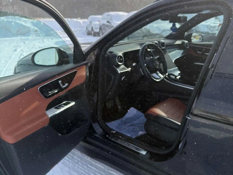 Mercedes-Benz GLC 300 * CARFAX * ПАНОРАМА* ПОДГРЕВ* , снимка 5 - Автомобили и джипове - 53557056