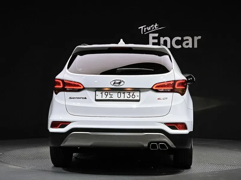 Hyundai Santa fe 2.0, снимка 4 - Автомобили и джипове - 54256649