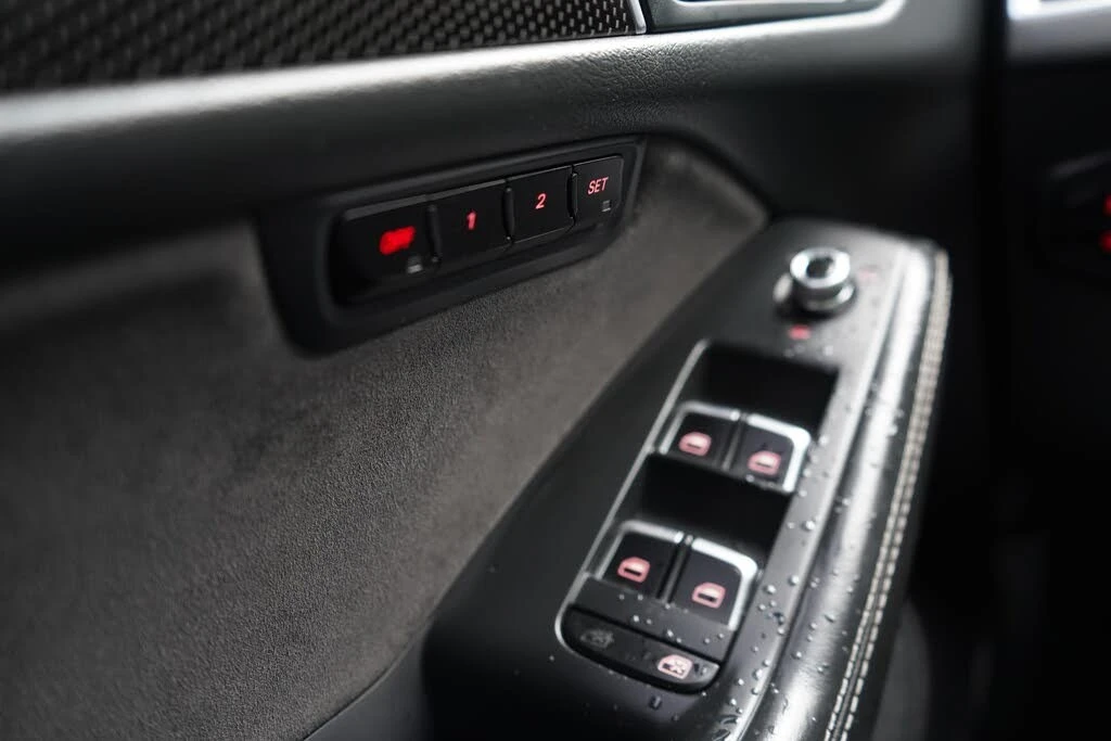 Audi SQ5 3.0T* Dynamic Edition* АвтоКредит* (ЦЕНА ДО БГ), снимка 11 - Автомобили и джипове - 54001913