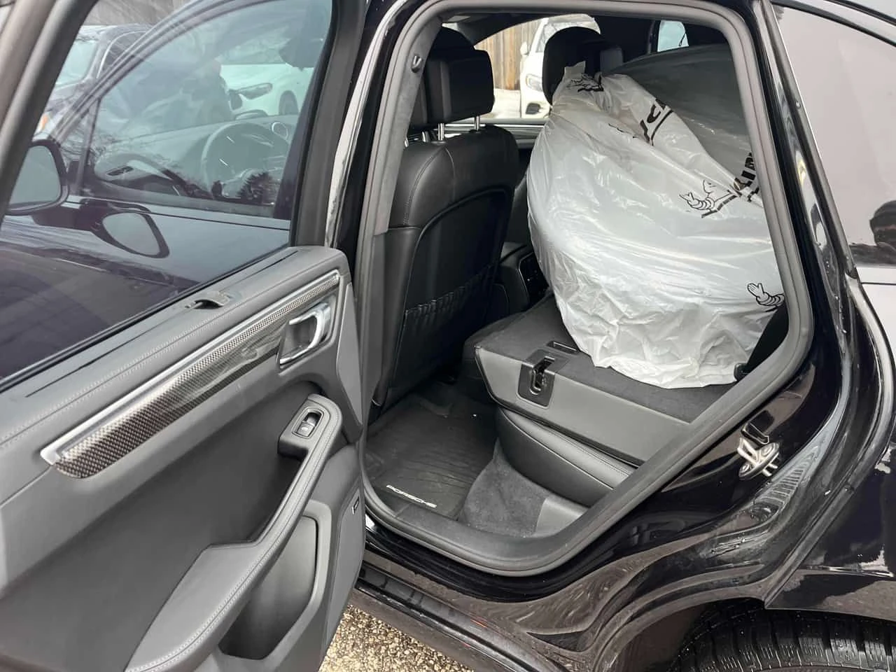 Porsche Macan * GTS * ГЛАВНО ПРЕДСТАВИТЕЛСТВО* ДВА ЧИФТА ДЖАНТИ*, снимка 14 - Автомобили и джипове - 54169094