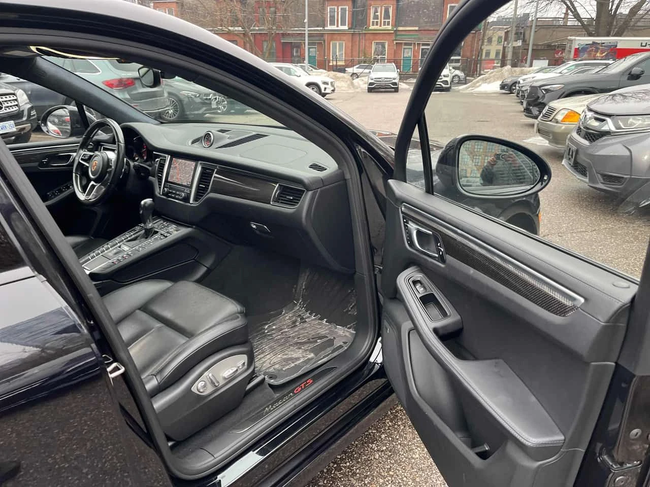 Porsche Macan * GTS * ГЛАВНО ПРЕДСТАВИТЕЛСТВО* ДВА ЧИФТА ДЖАНТИ*, снимка 17 - Автомобили и джипове - 54169094