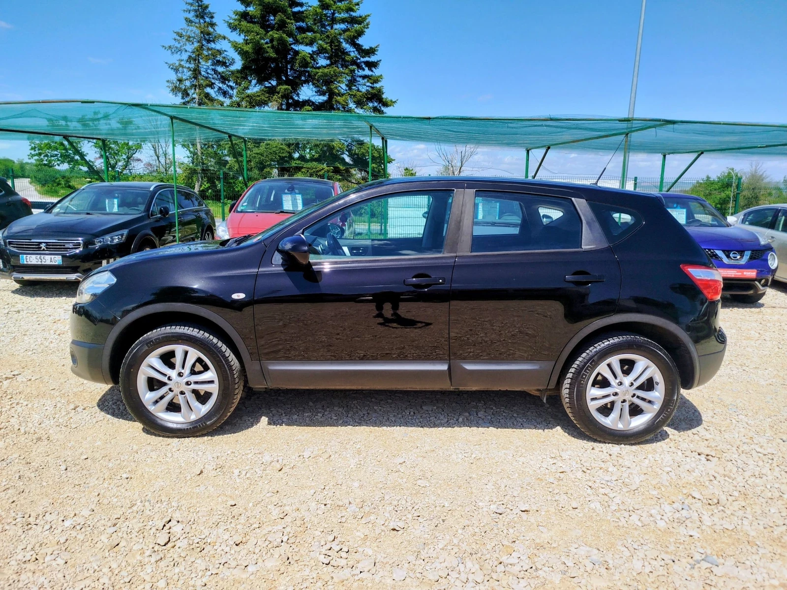 Nissan Qashqai 1.5 dci Acenta, снимка 5 - Автомобили и джипове - 54542812