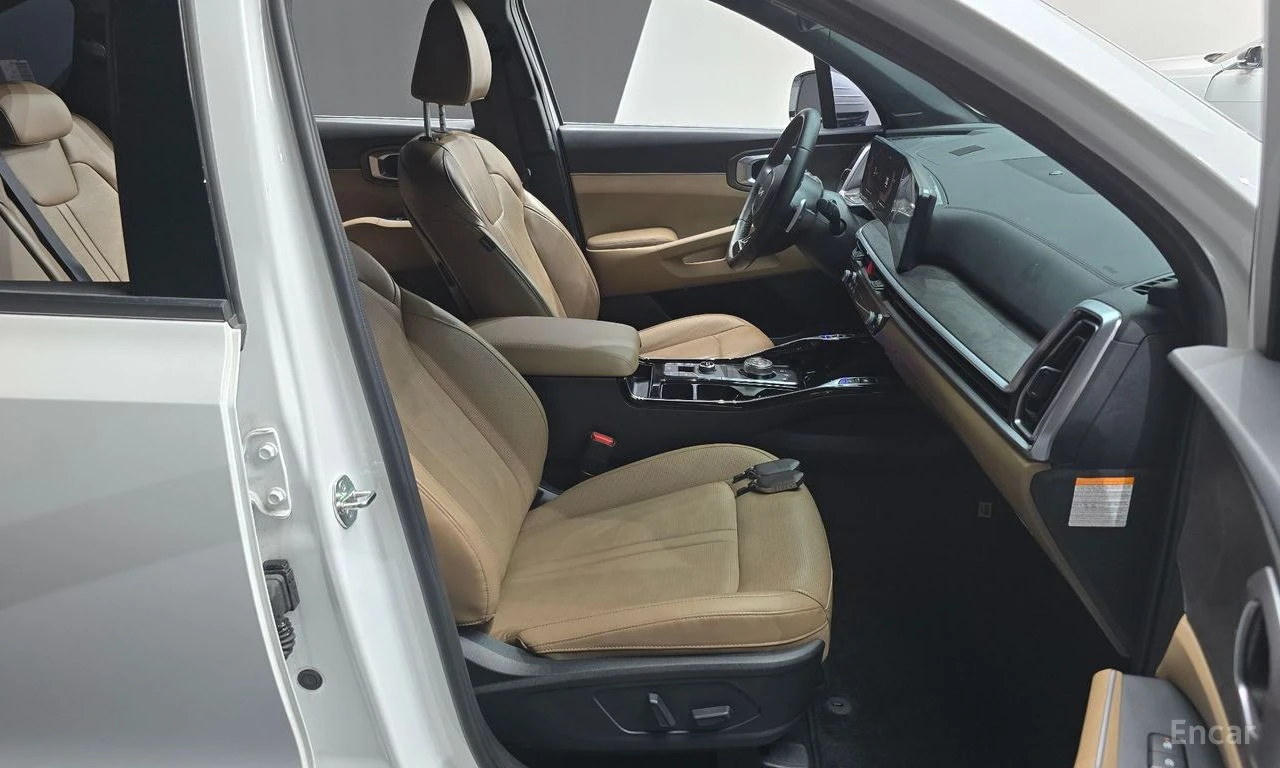 Kia Sorento 1.6* HYBRID* 4WD* PRESTIGE* ОБДУХВАНЕ* ПАНОРАМА* 3, снимка 12 - Автомобили и джипове - 55131136