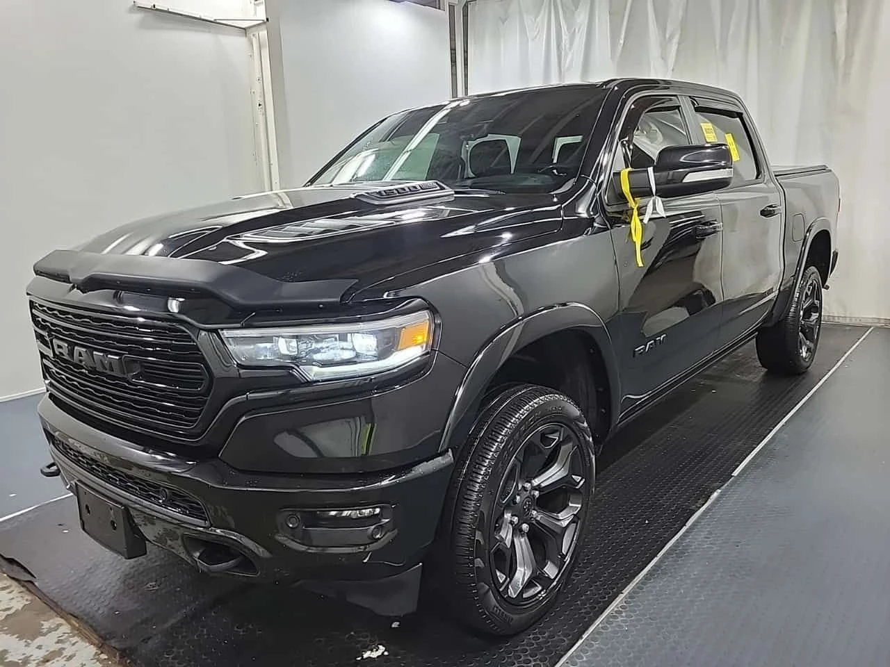 Dodge RAM 1500 * LIMITED CREW CAB SHORT BED * CARFAX * БЕЗ ПЪРВОН