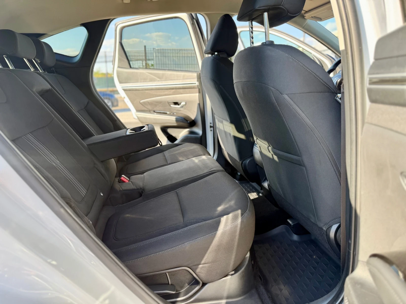 Hyundai Tucson 1.6HYBRID/KEYLESS/������/162�.��/��� | Mobile.bg � ����������� 13