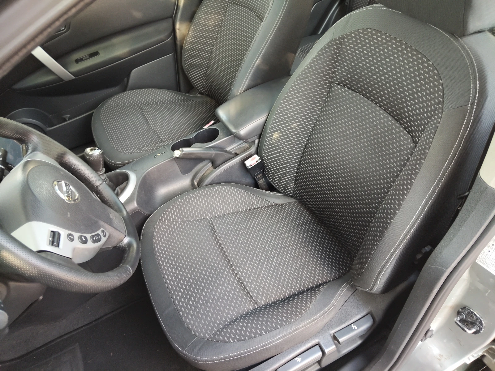 Nissan Qashqai 1, 5dci 106ps ПАНОРАМА, снимка 6 - Автомобили и джипове - 56105383
