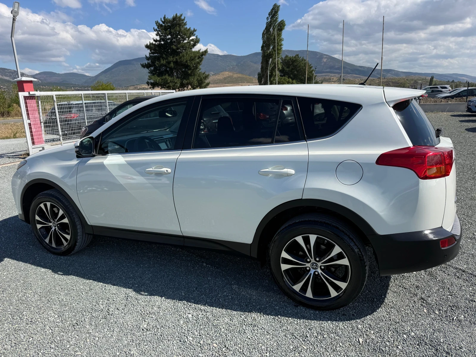 Toyota Rav4 (KATO НОВА)^(4x4), снимка 9 - Автомобили и джипове - 56223790