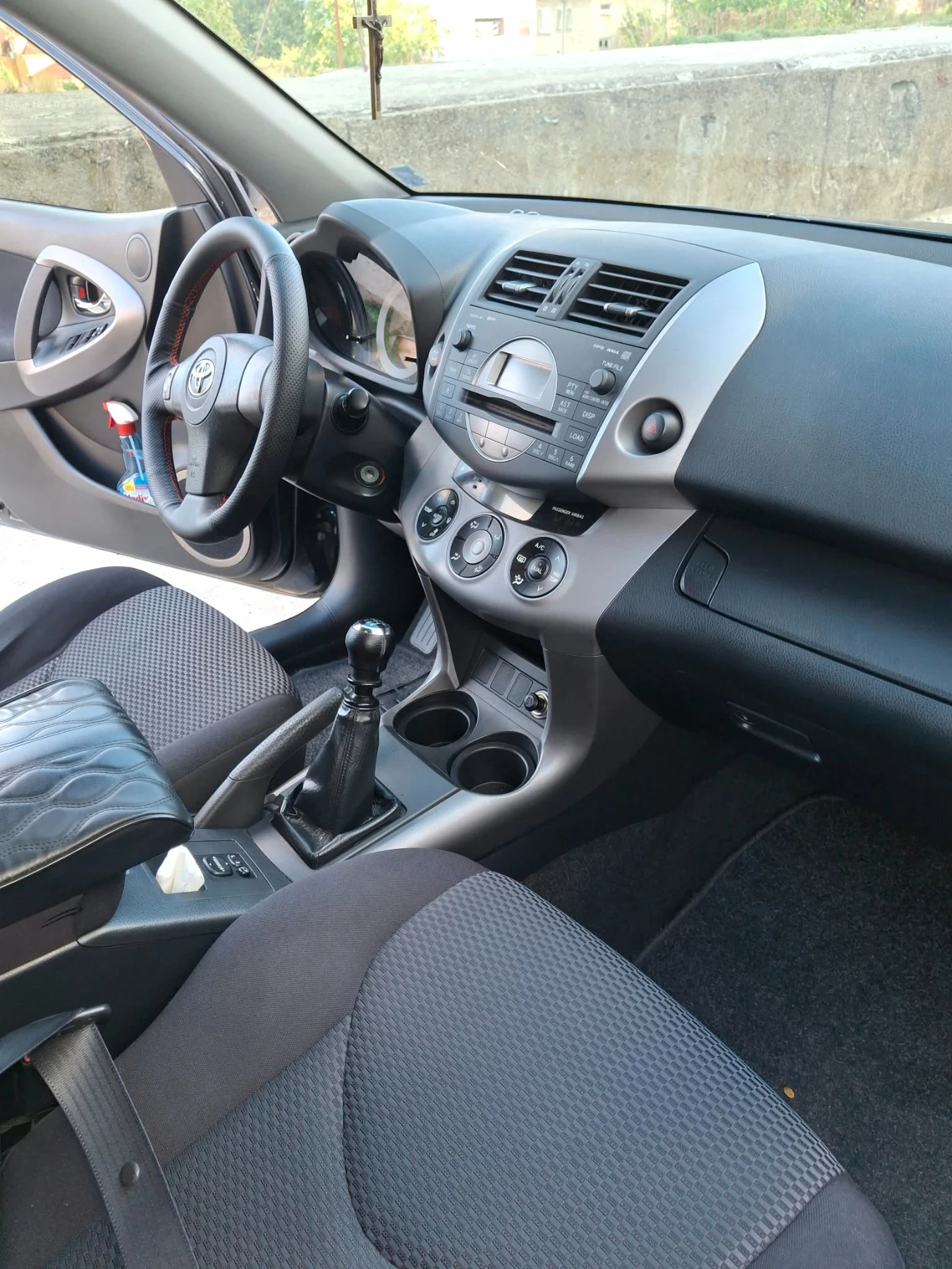 Toyota Rav4 2.2, снимка 6 - Автомобили и джипове - 56330858