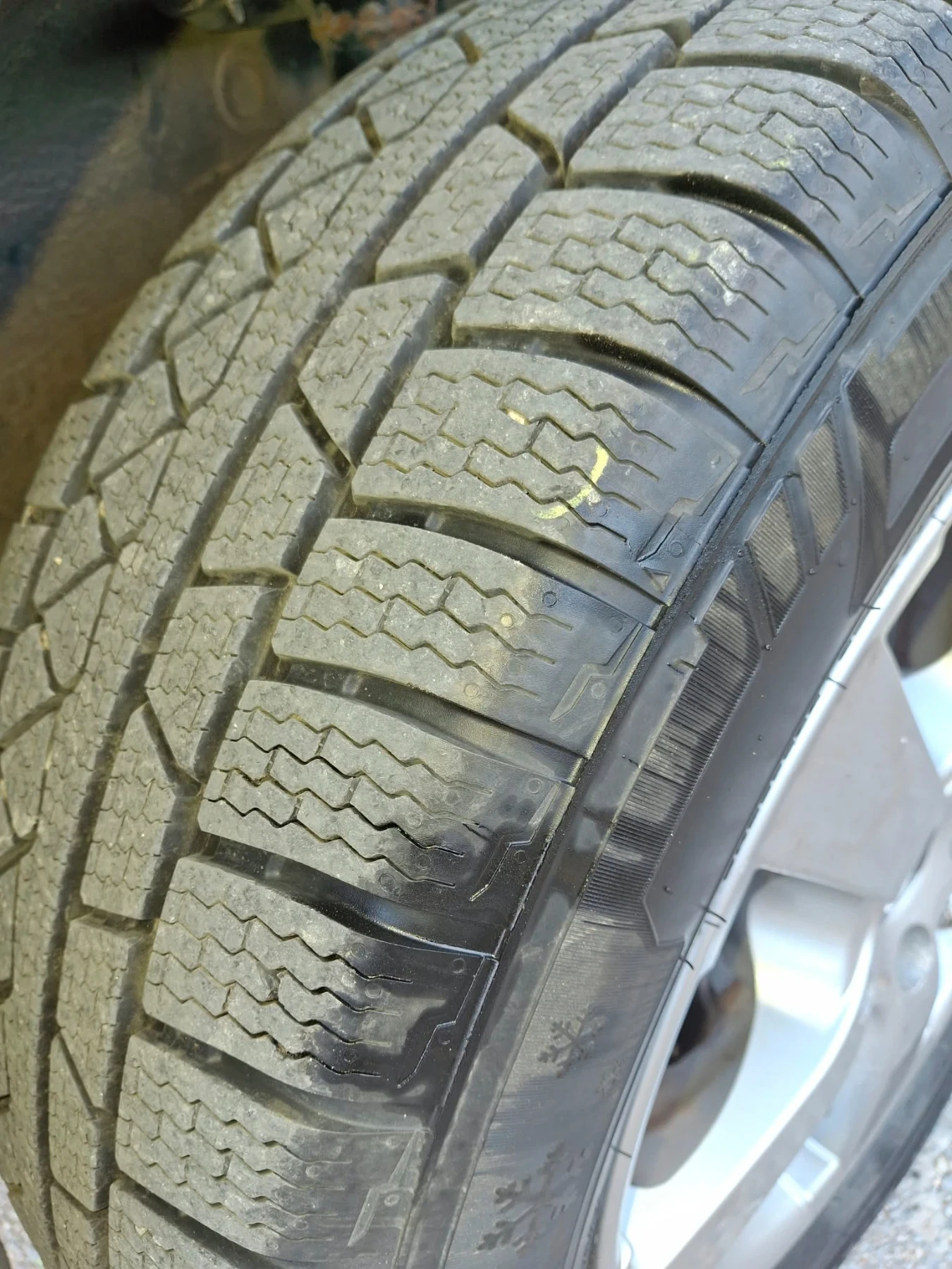 Toyota Rav4 2.2, снимка 9 - Автомобили и джипове - 56330858
