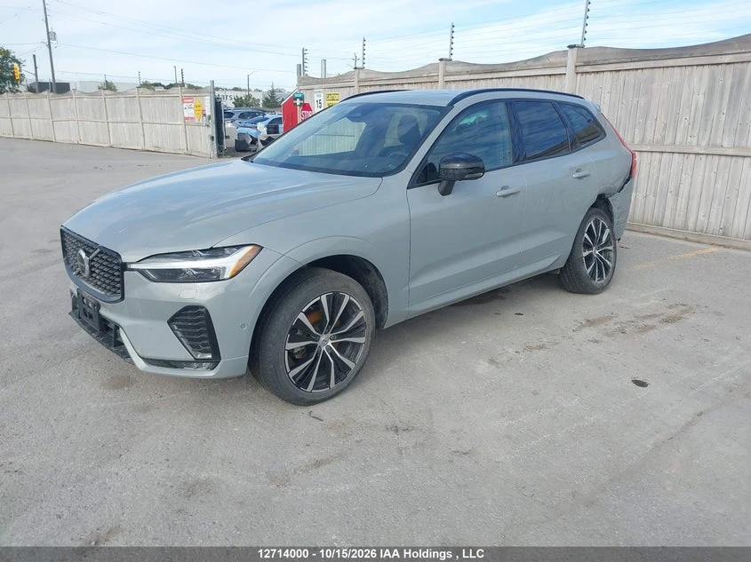 Volvo XC60 2l B5 Plus Dark Theme, снимка 2 - Автомобили и джипове - 56631005