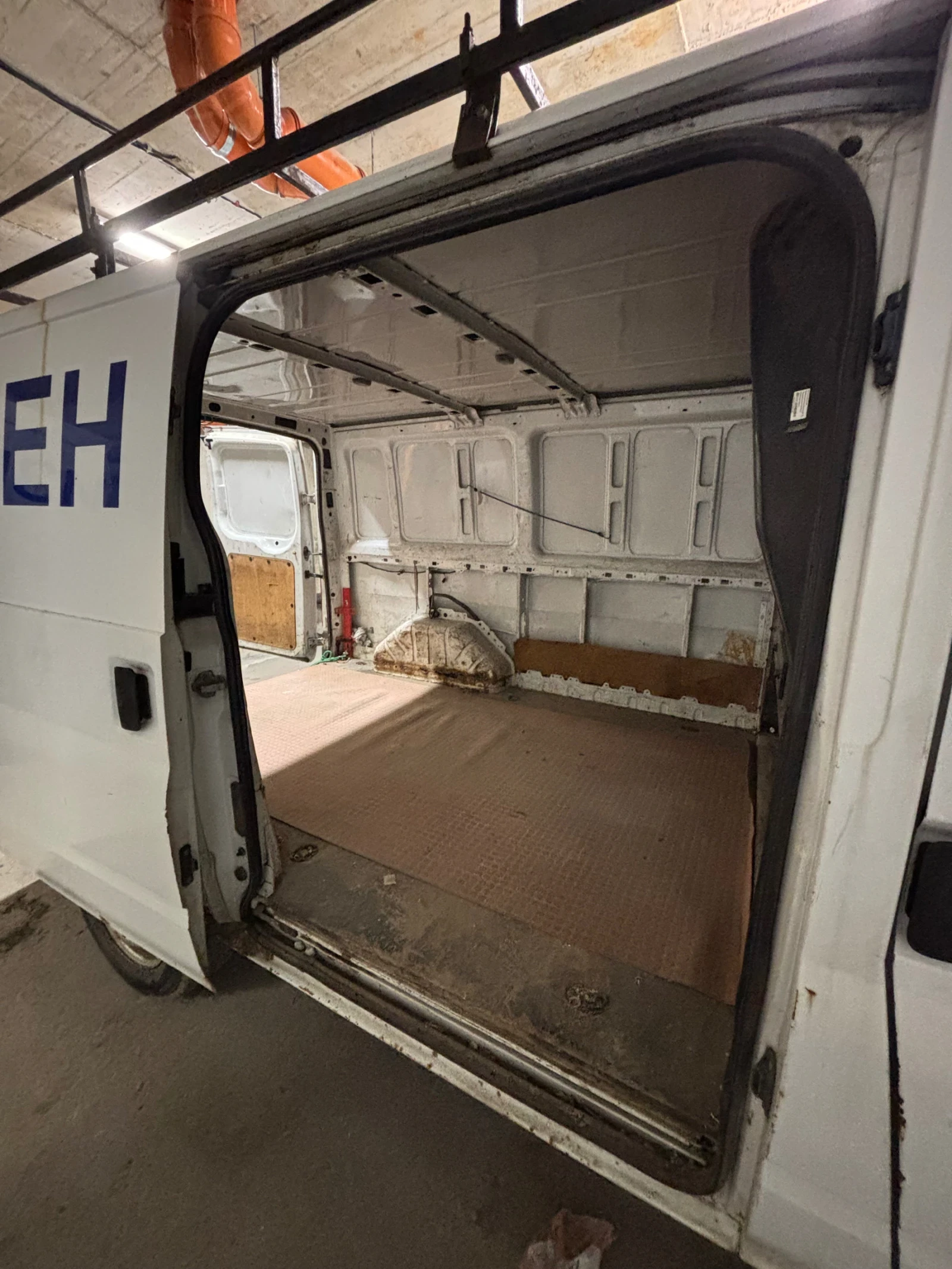 Ford Transit 85T300 - изображение 7