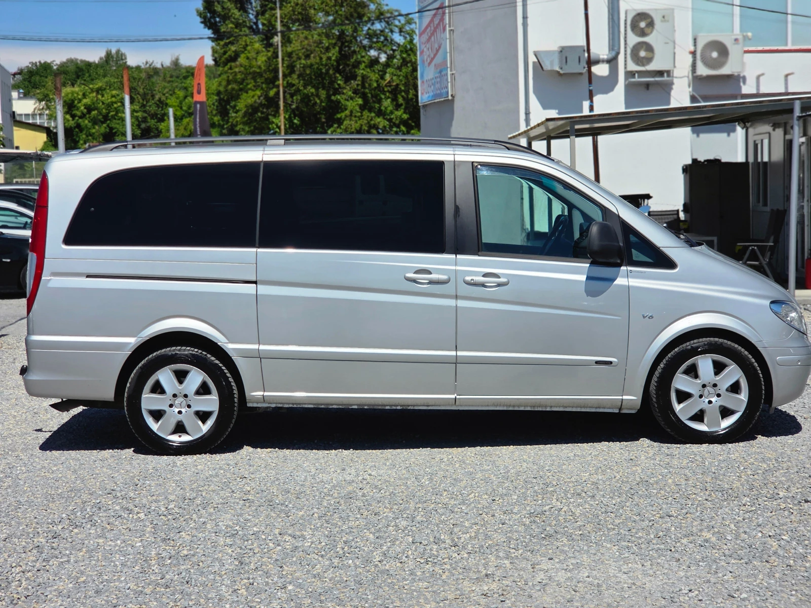 Mercedes-Benz Viano 3.0 CDI V6 5+ 1 Ambient Swiss , снимка 3 - Бусове и автобуси - 54857143