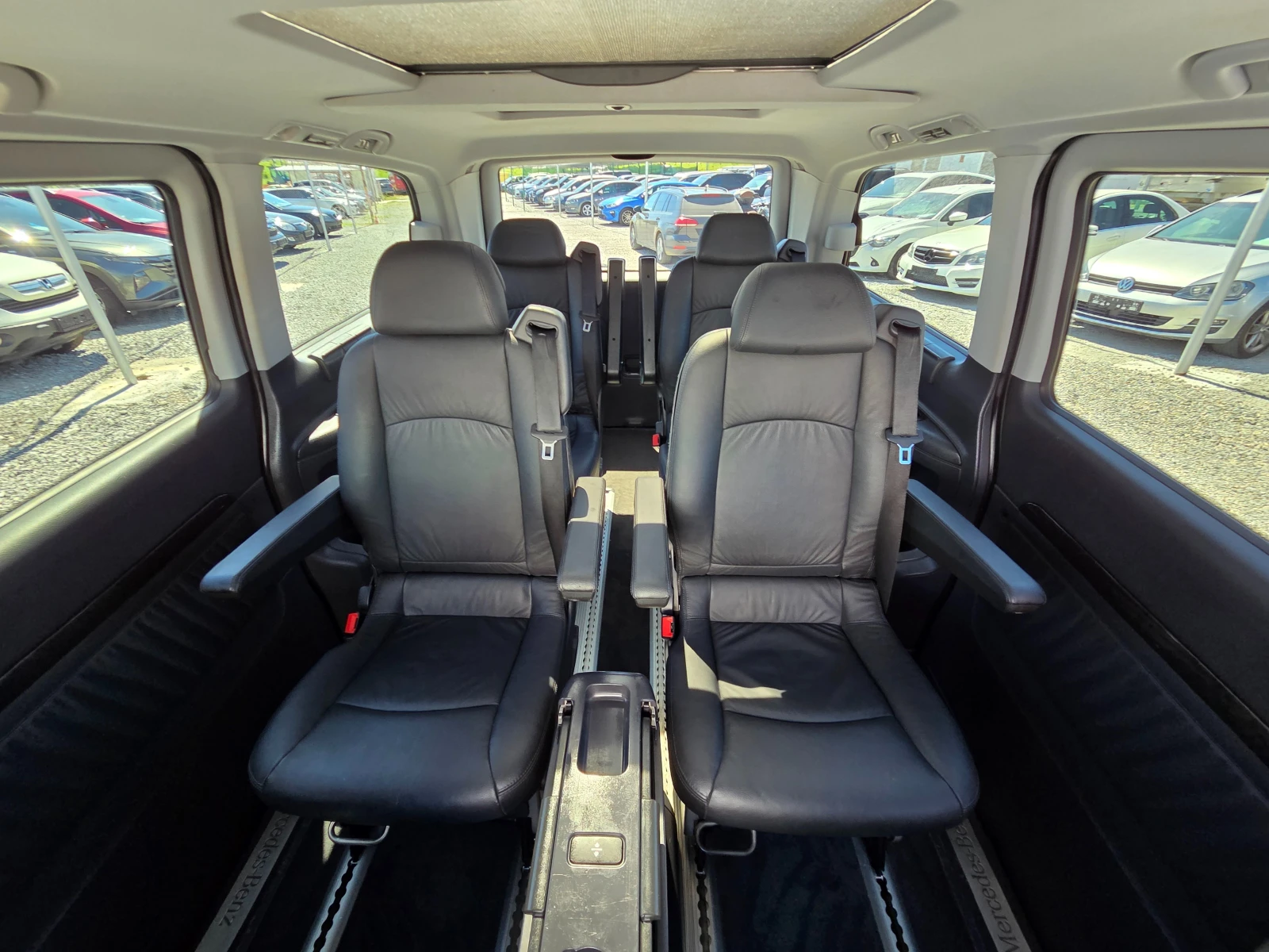 Mercedes-Benz Viano 3.0 CDI V6 5+ 1 Ambient Swiss , снимка 11 - Бусове и автобуси - 54857143