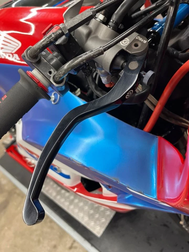 Honda Cbr 600RR - изображение 10