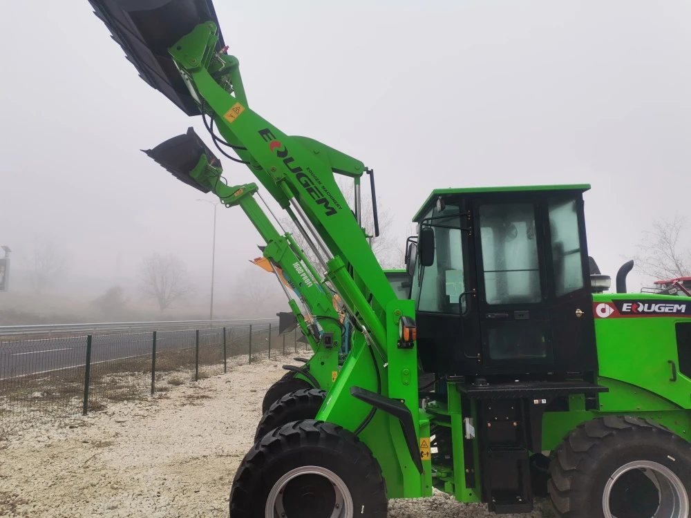 ����� ������� Komatsu 2 ���� �� 4 ����� | Mobile.bg � ����������� 4