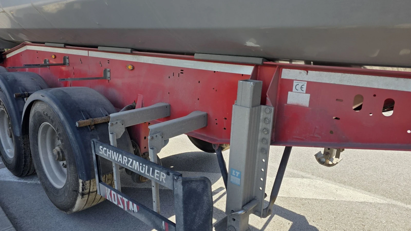 Полуремарке Schwarzmuller 28 куб.см., снимка 8 - Ремаркета - 54256000