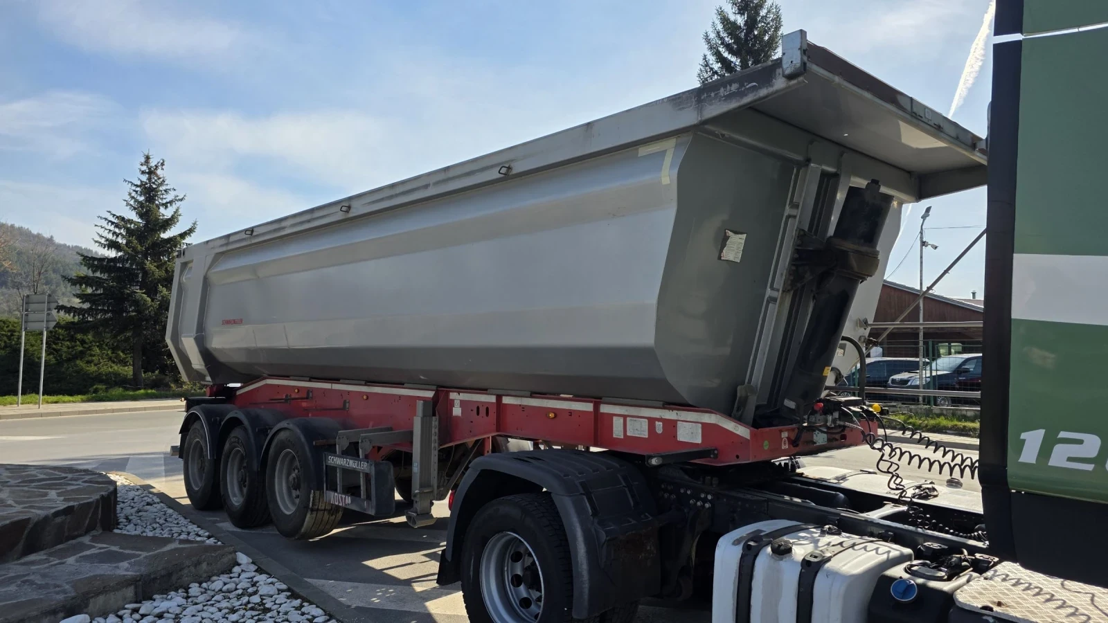 Полуремарке Schwarzmuller 28 куб.см., снимка 2 - Ремаркета - 54256000