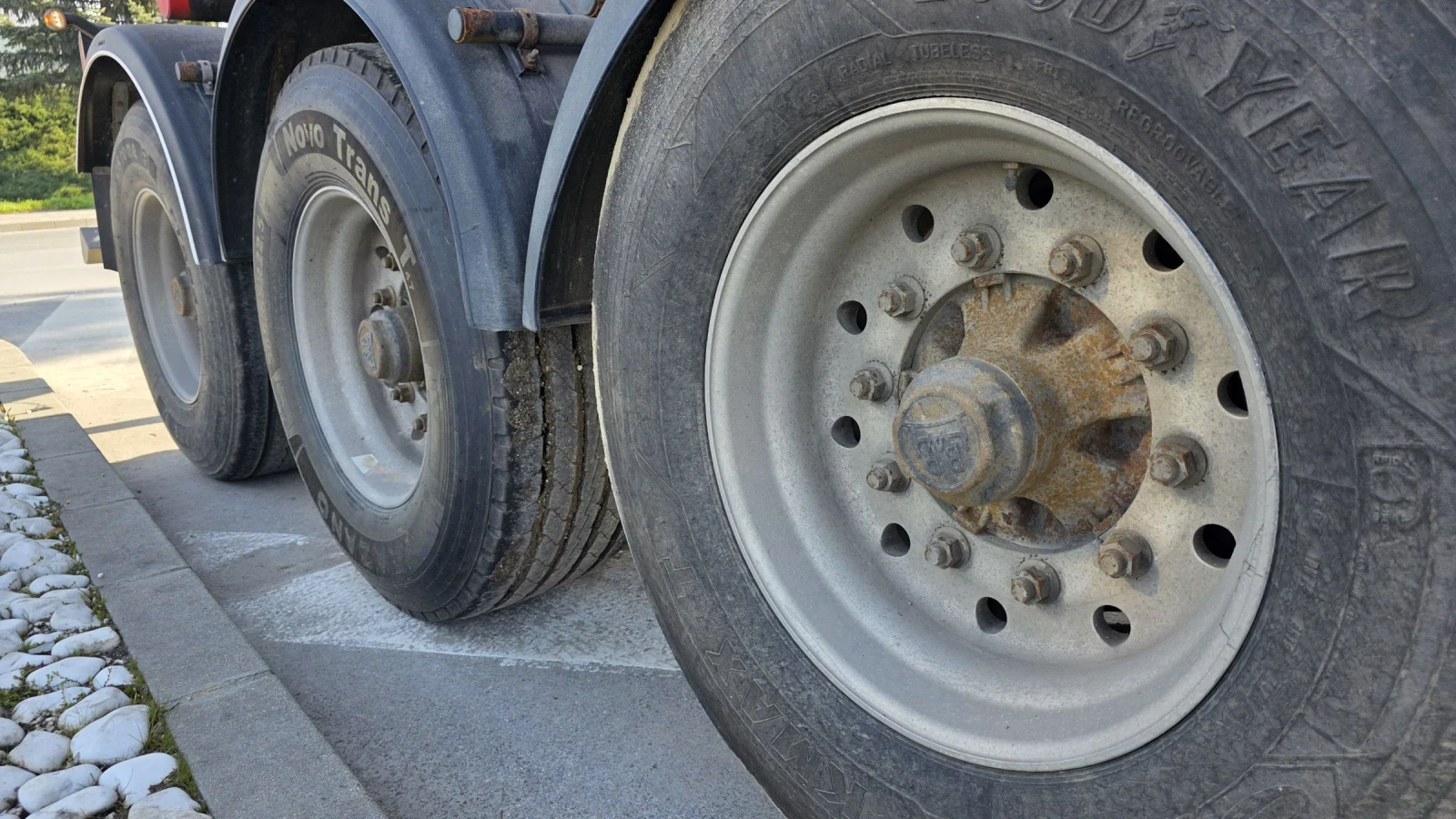 Полуремарке Schwarzmuller 28 куб.см., снимка 4 - Ремаркета - 54256000