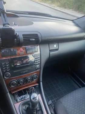 Mercedes-Benz C 220, снимка 8