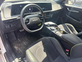 Kia EV6  GT / 360 / DISTRONIC / CARFAX / АВОТКРЕДИТ , снимка 5