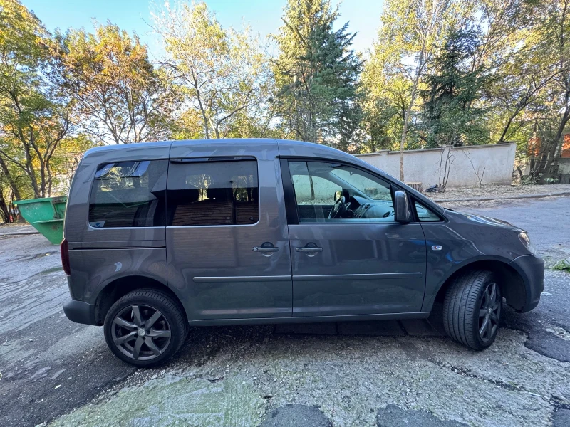 VW Caddy, снимка 6 - Автомобили и джипове - 47606990