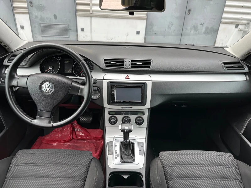 VW Passat 2.0 TDI АВТОМАТ, снимка 8 - Автомобили и джипове - 48950310