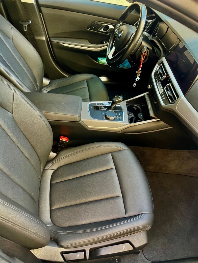 BMW 330 e - X-Drive, Plug-in Hybrid, снимка 10 - Автомобили и джипове - 49831157