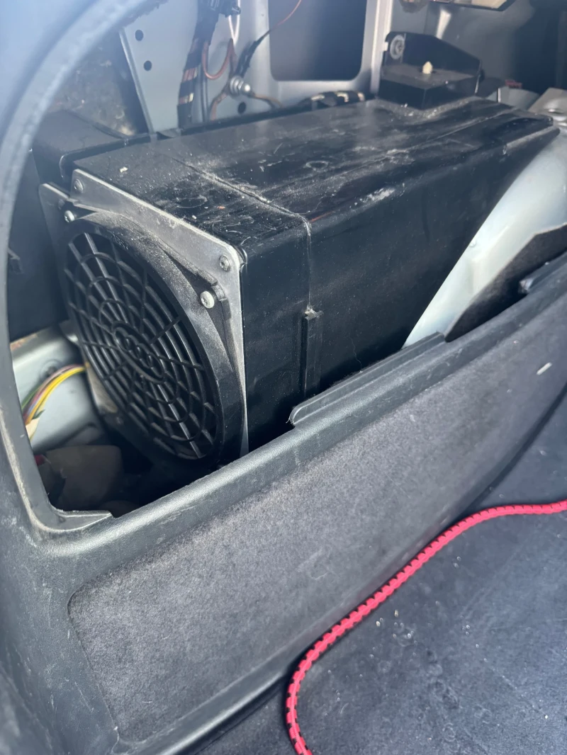 Audi A3 1.8Т, снимка 12 - Автомобили и джипове - 51601645