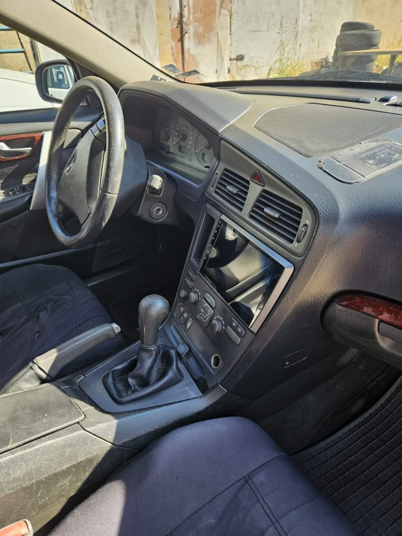 Volvo S60, снимка 8 - Автомобили и джипове - 52349899
