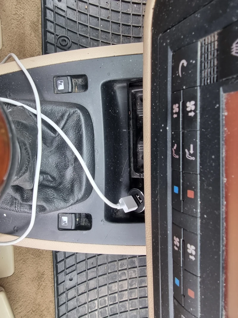 Seat Alhambra, снимка 14 - Автомобили и джипове - 52322317