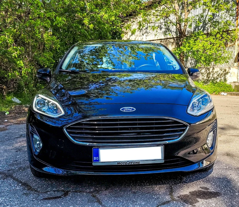 Ford Fiesta 1.0 EcoBoost Titanium, снимка 2 - Автомобили и джипове - 52672105