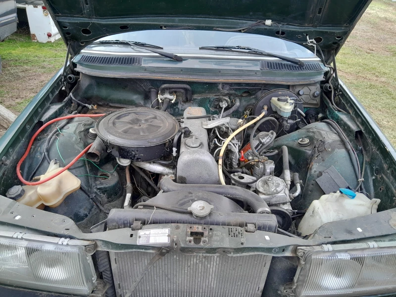 Mercedes-Benz 123 2.0DБЕЗ ДОКУМЕНТИ , снимка 7 - Автомобили и джипове - 53174705