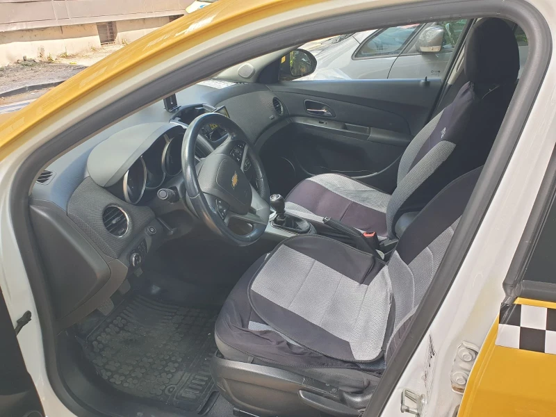 Chevrolet Cruze, снимка 4 - Автомобили и джипове - 53470228