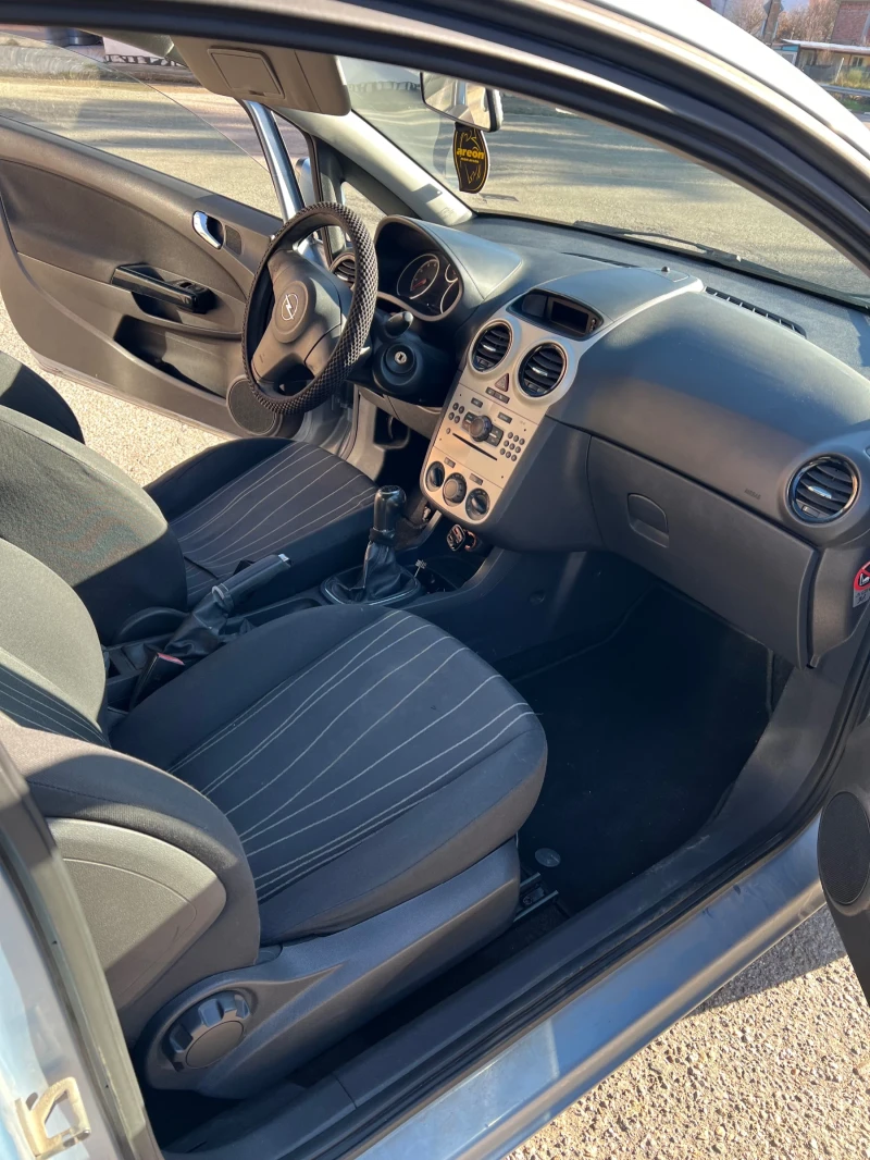 Opel Corsa, снимка 2 - Автомобили и джипове - 53573619