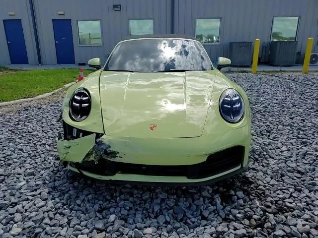 Porsche 911 3.0L 6 Rear-wheel drive