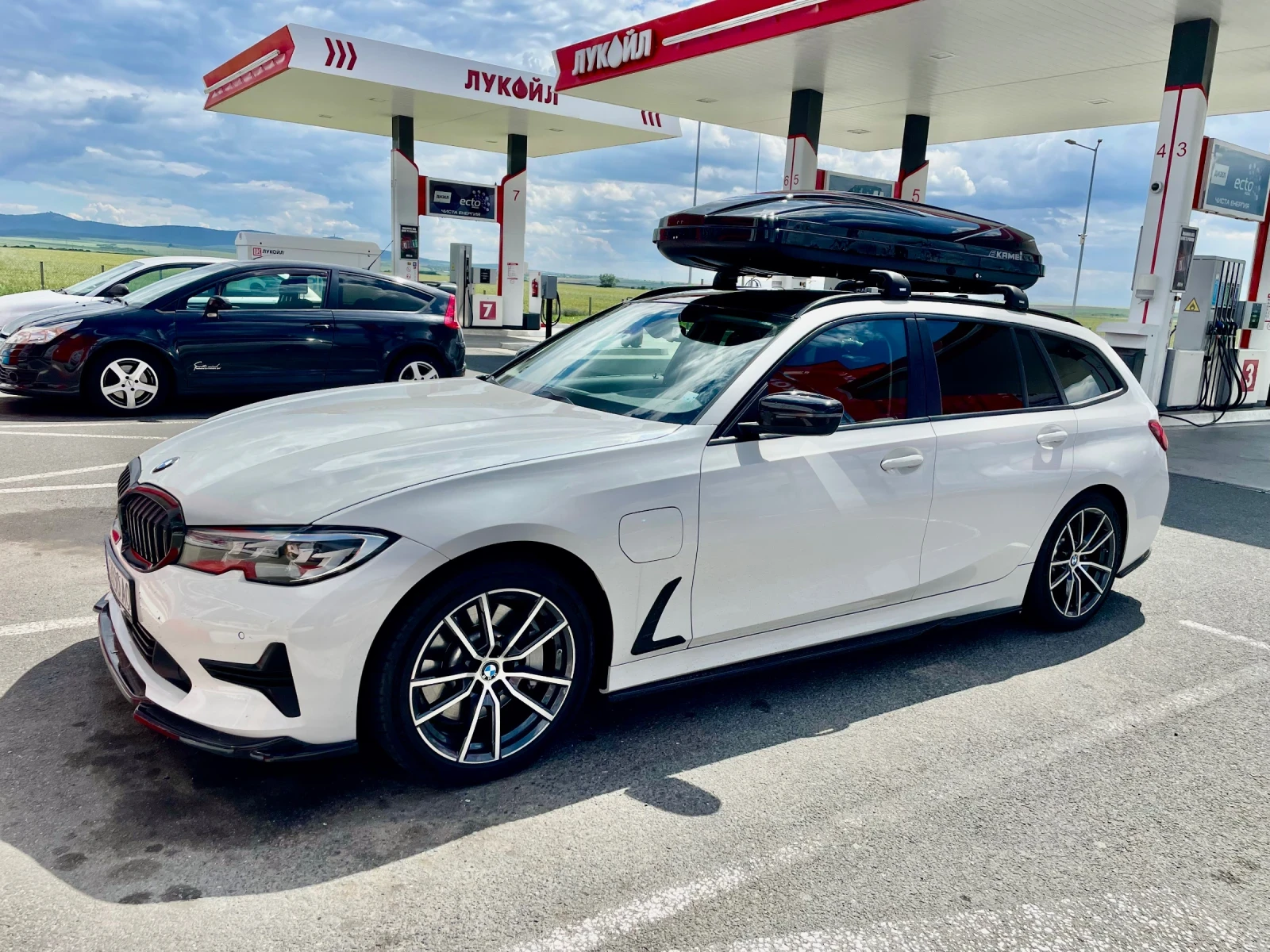 BMW 330 e - X-Drive, Plug-in Hybrid, снимка 1