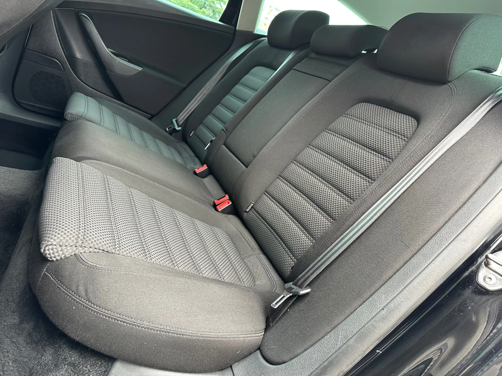 VW Passat 2.0 TDI АВТОМАТ | Mobile.bg — изображение 14
