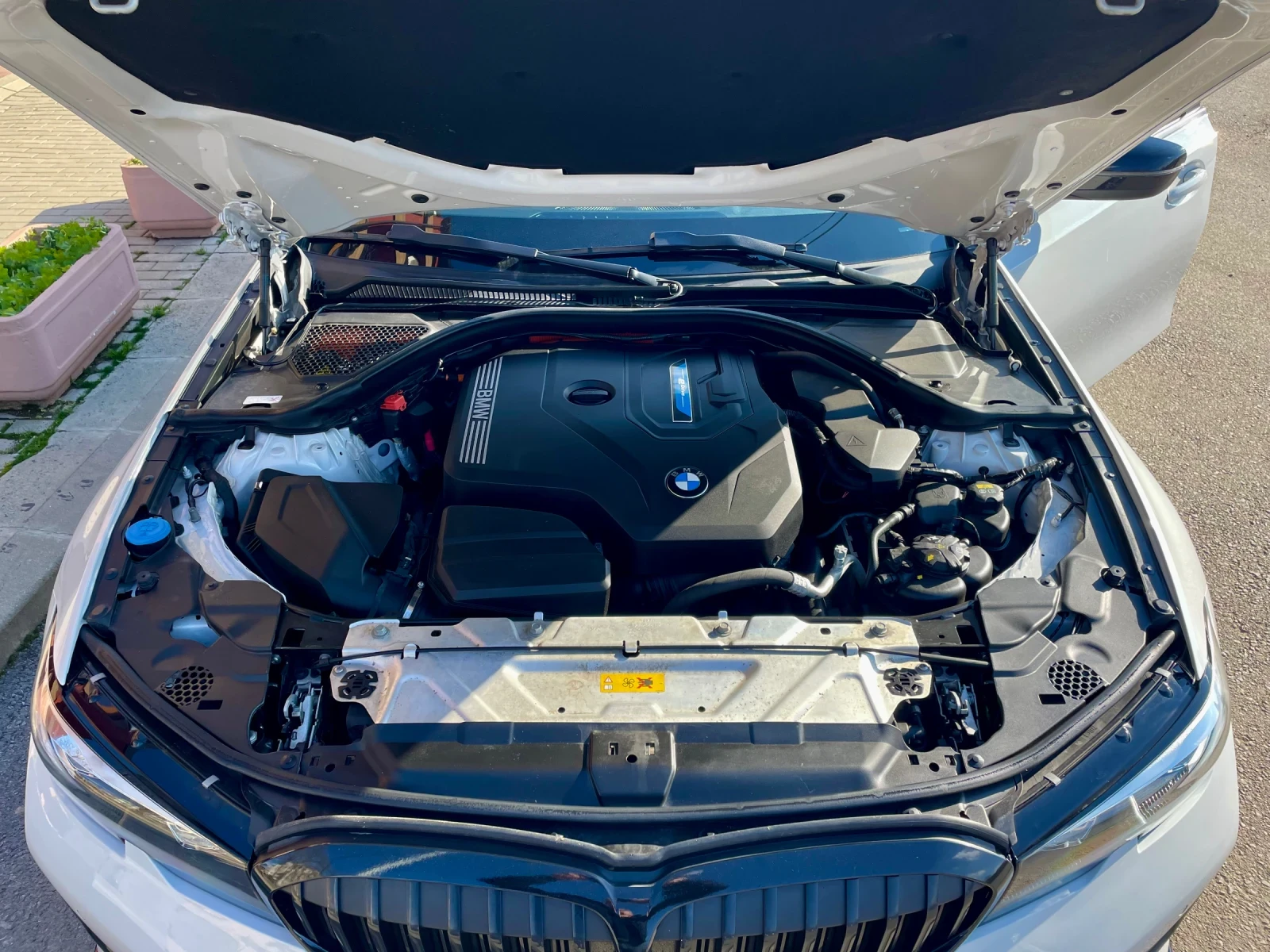 BMW 330 e - X-Drive, Plug-in Hybrid | Mobile.bg   13