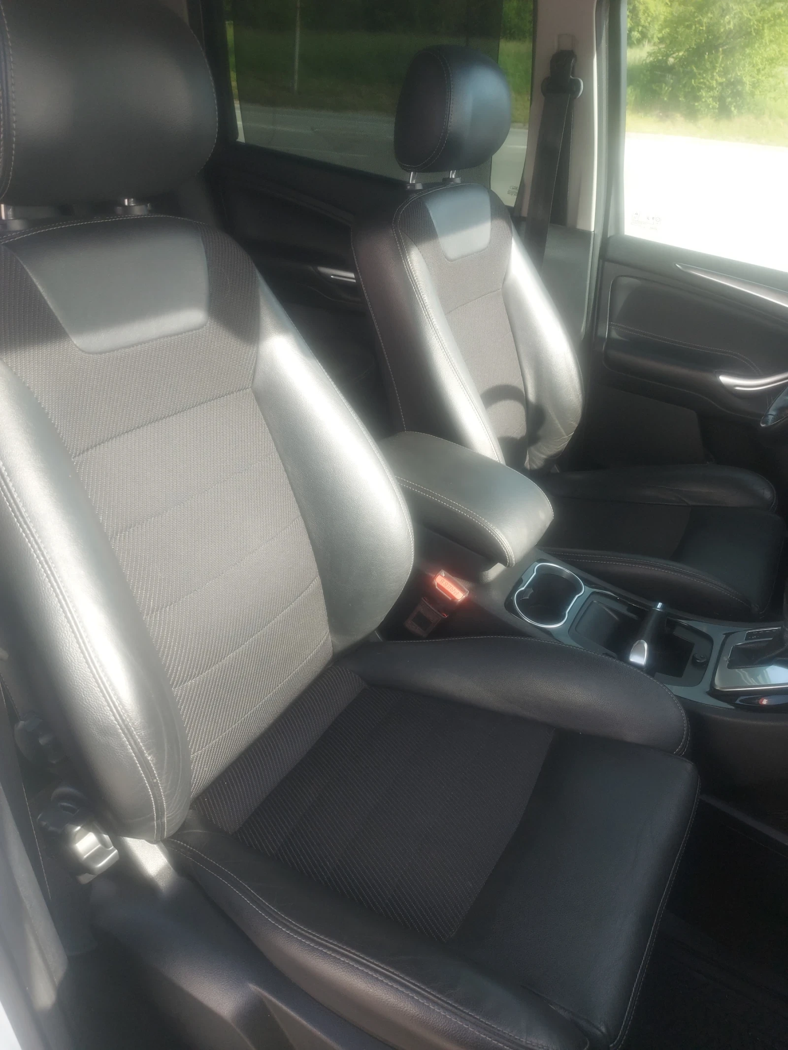Ford Galaxy  - изображение 7