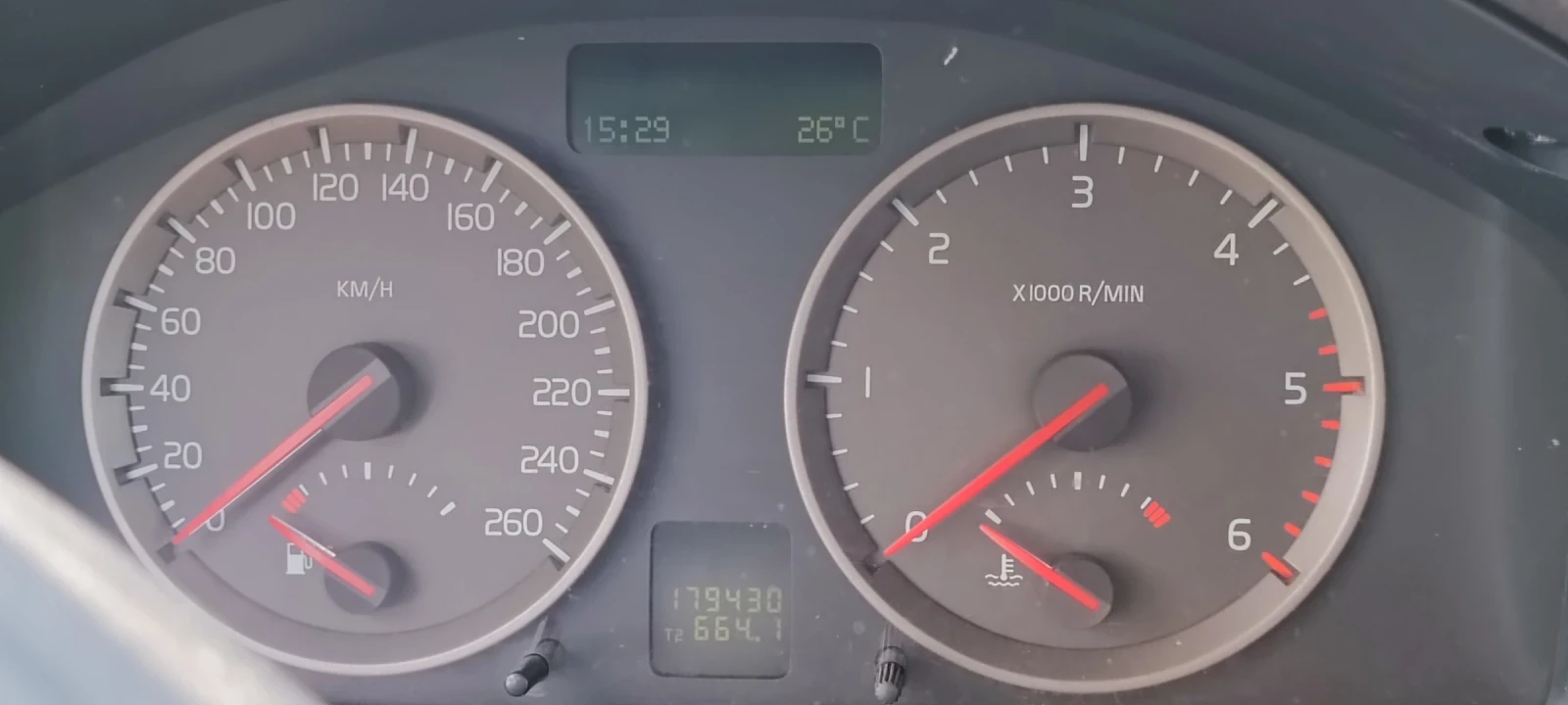 Volvo S40  - изображение 8