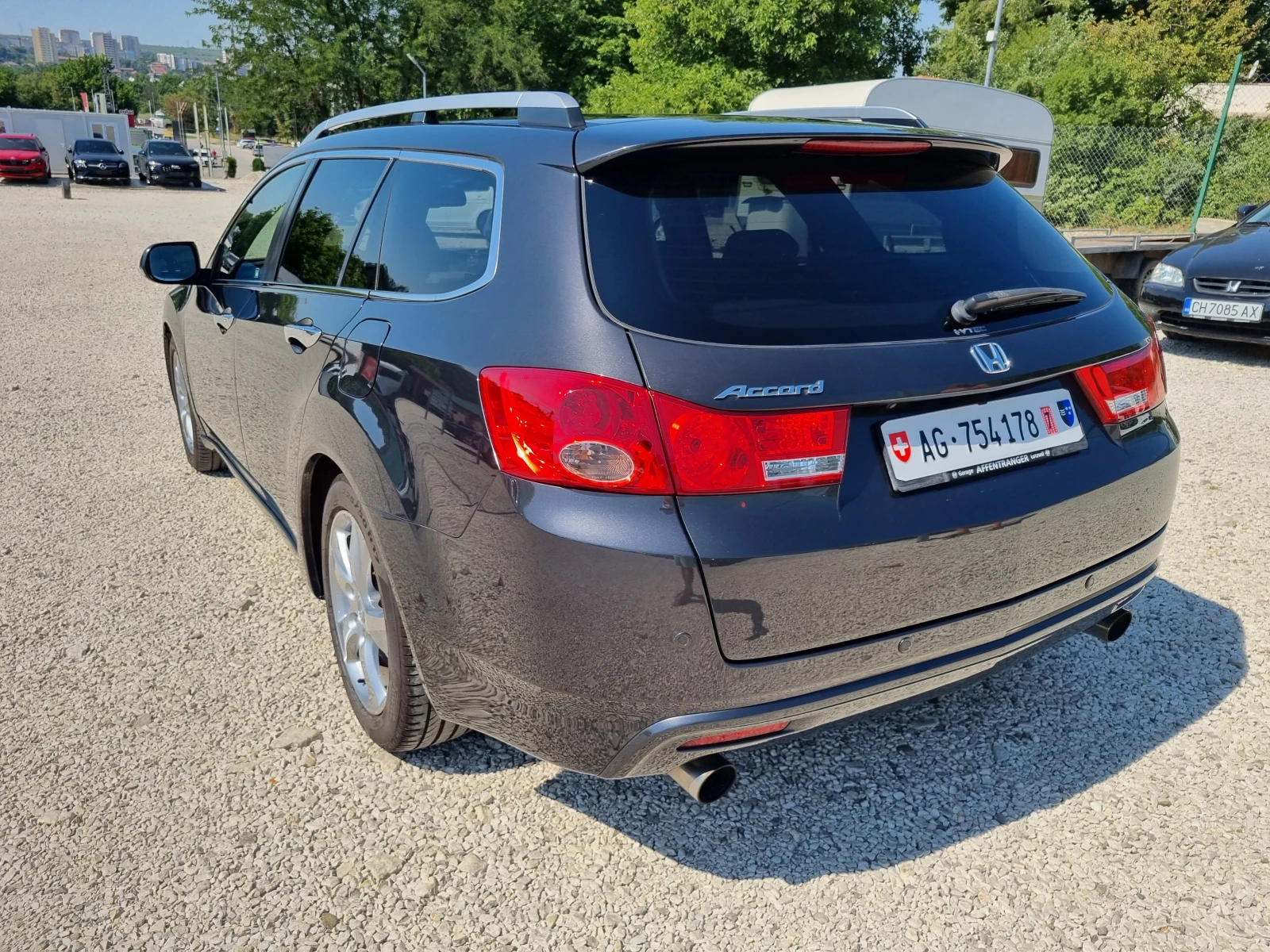Honda Accord  2.4 201 k.c Executive Advanced Safety ШВЕЙЦАРИЯ - изображение 6