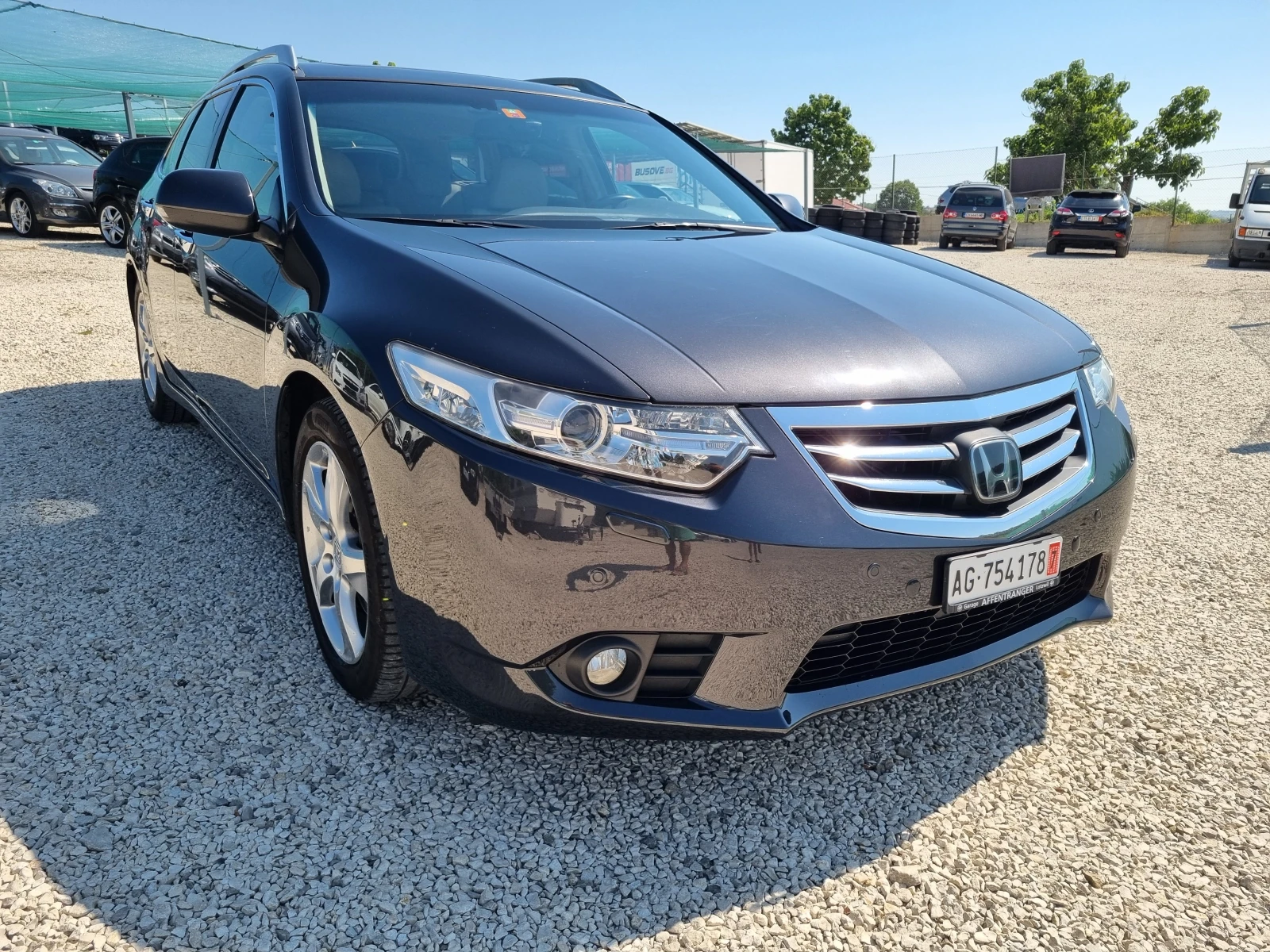 Honda Accord  2.4 201 k.c Executive Advanced Safety ШВЕЙЦАРИЯ - изображение 3