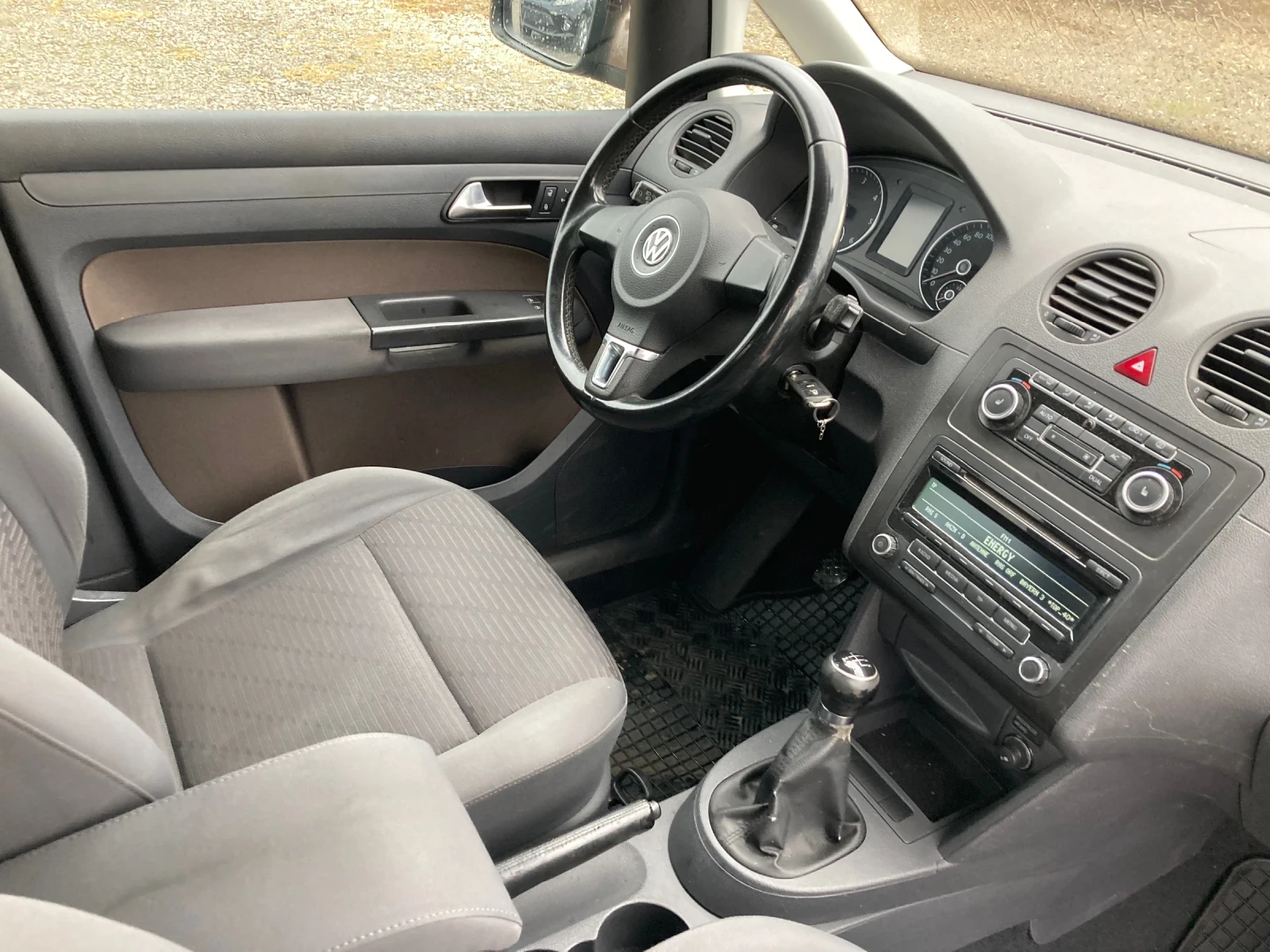 VW Caddy 1.6 TDI - изображение 8