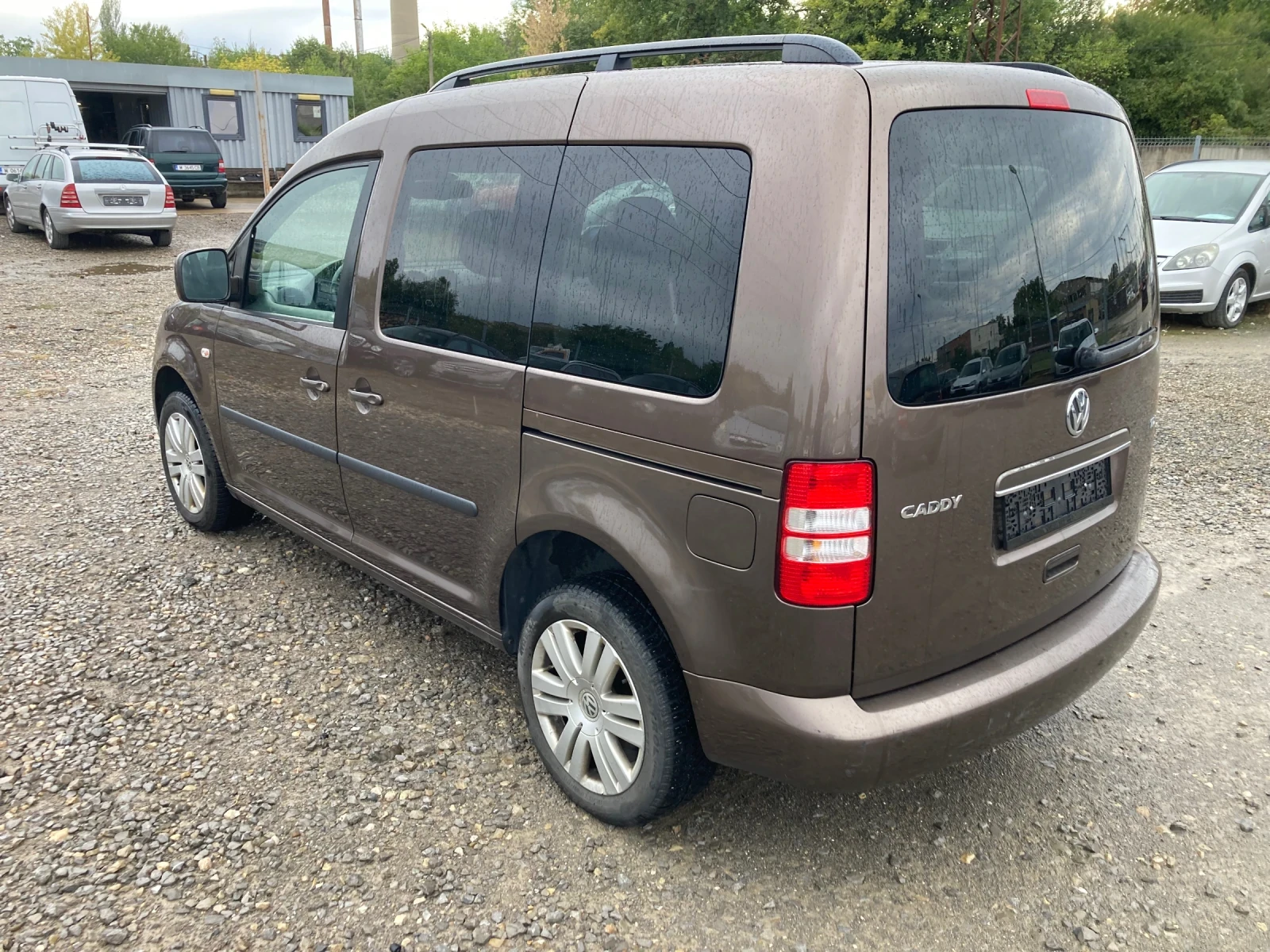 VW Caddy 1.6 TDI - изображение 3