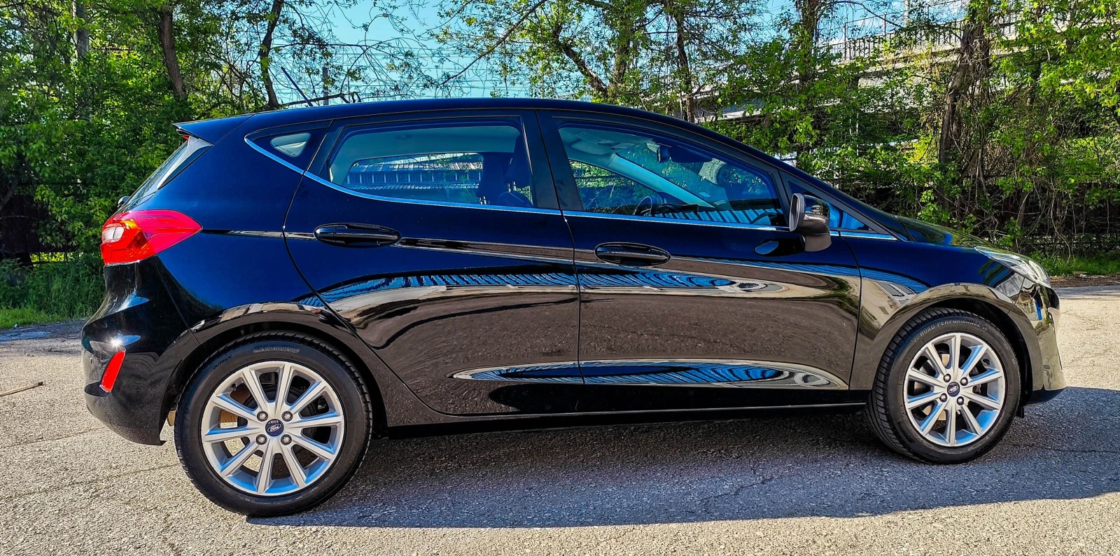 Ford Fiesta 1.0 EcoBoost Titanium - изображение 6