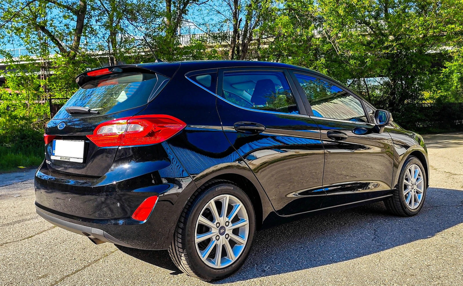 Ford Fiesta 1.0 EcoBoost Titanium - изображение 7