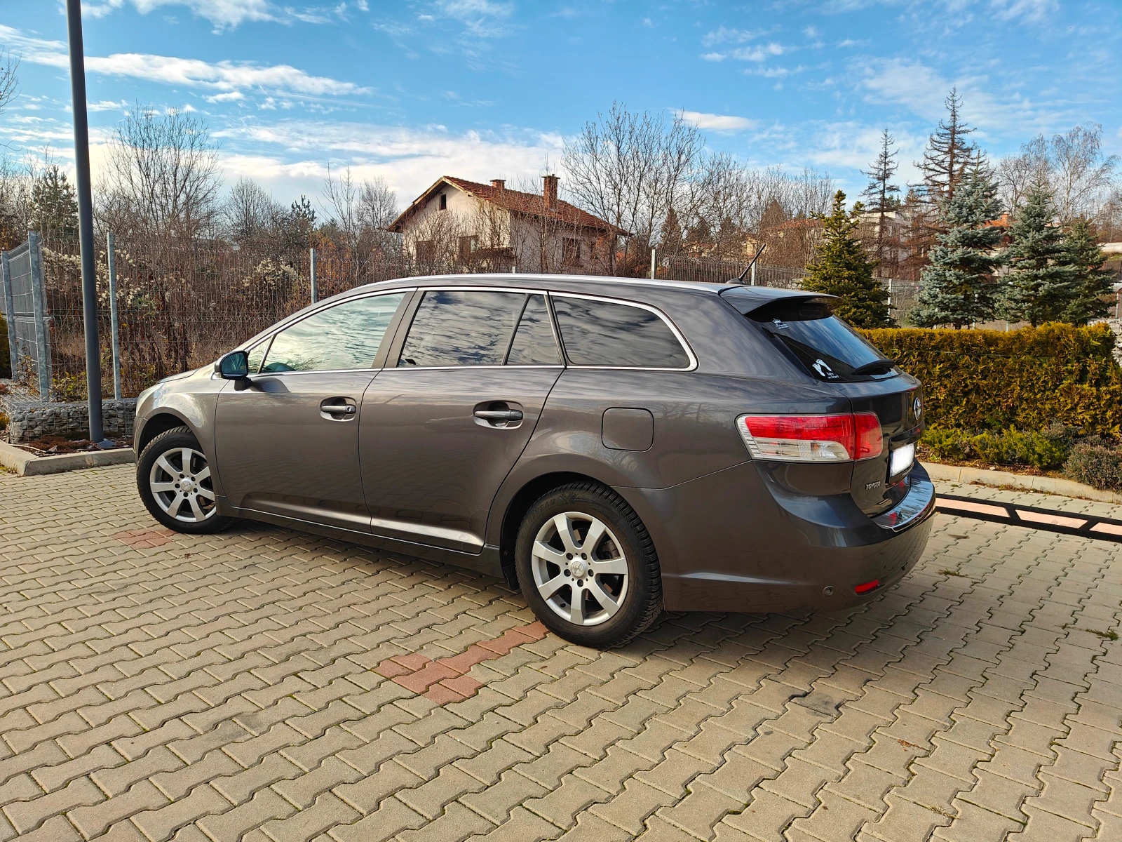 Toyota Avensis | Mobile.bg � ����������� 1